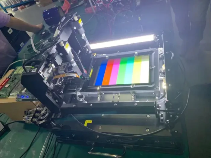 检测液晶面板现场