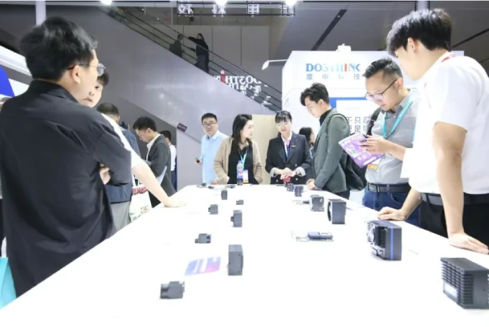 度申中岛台相机拍摄