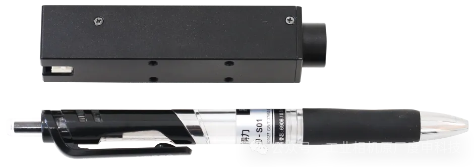 MGS135M-HM与圆珠笔长度对比